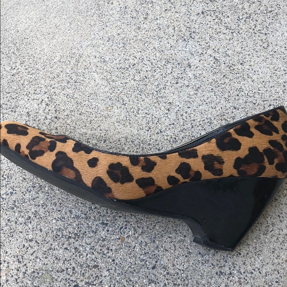 wedge heels in leopard calf hair - Picture 2 of 3